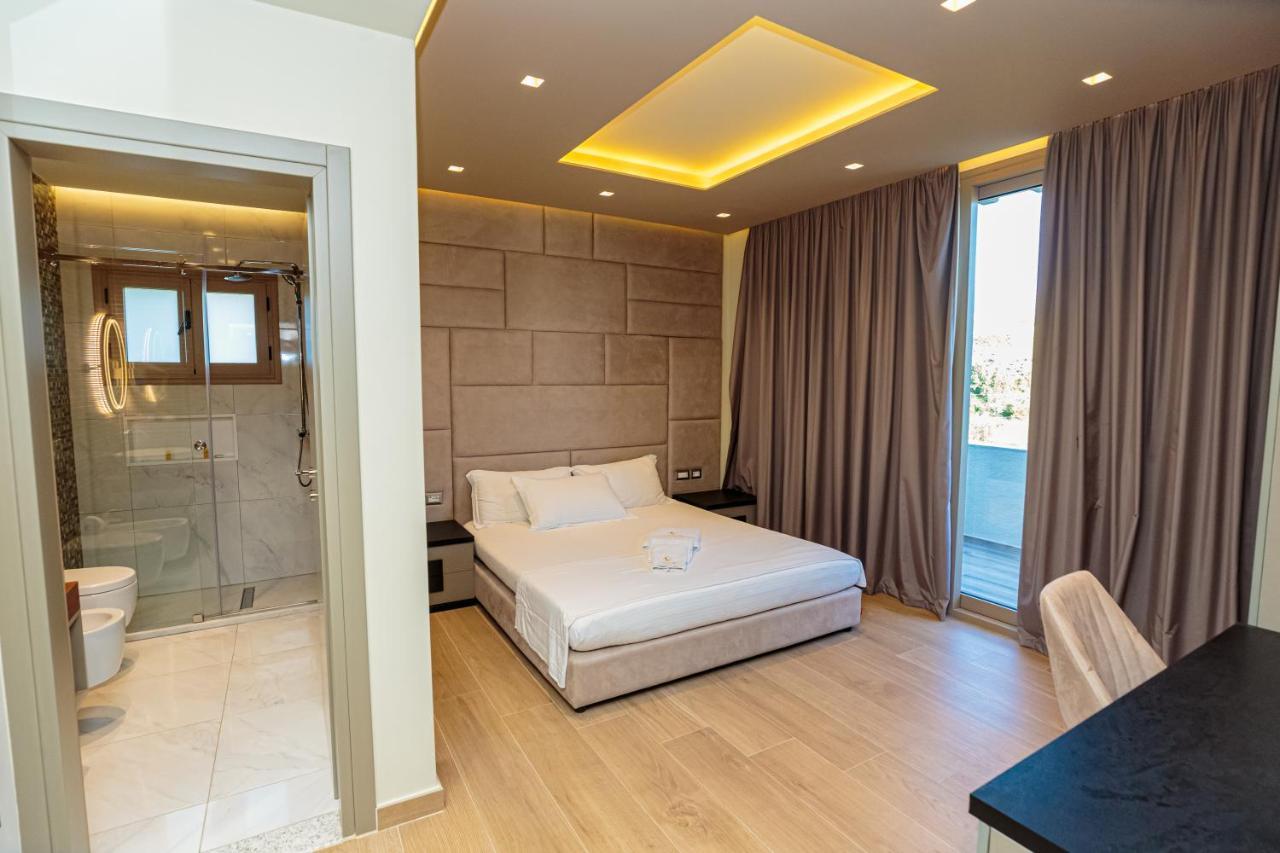 Vogue Boutique Hotel Vlorë エクステリア 写真