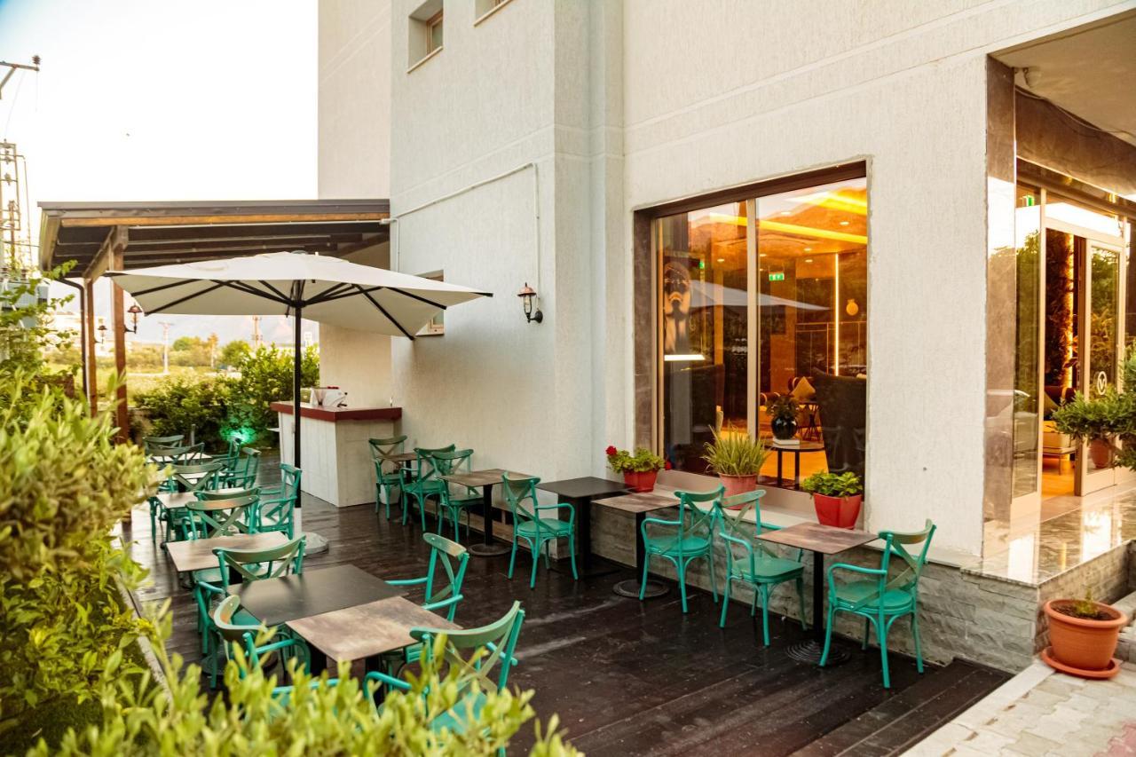 Vogue Boutique Hotel Vlorë エクステリア 写真